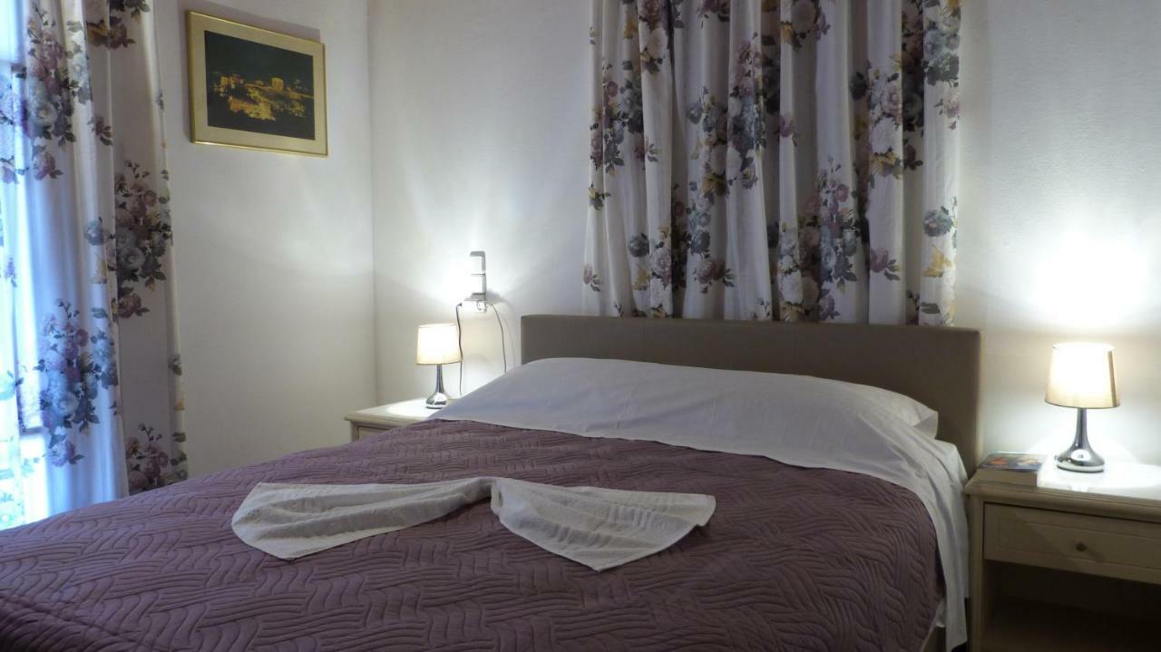 Villa Theathina Kalamaki  Esterno foto